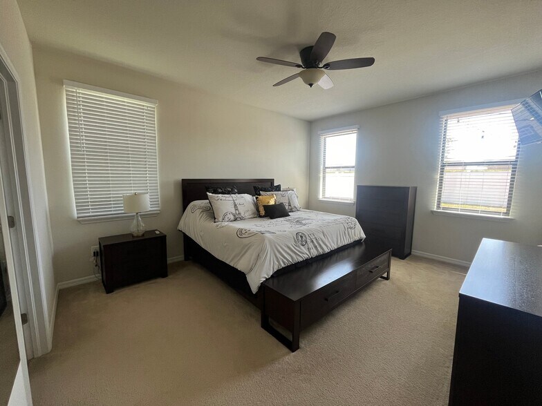 Building Photo - 14421 Alistar Manor Dr
