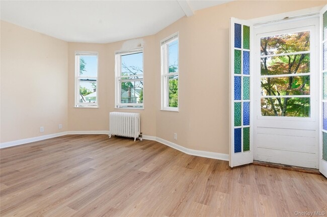 Building Photo - 82 Quinby Ave
