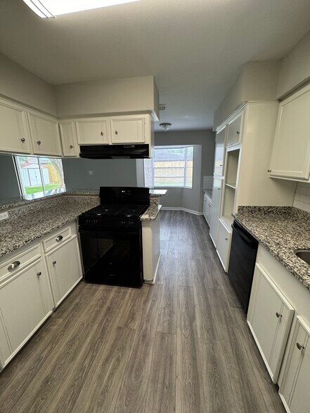 Building Photo - 11927 Troulon Dr