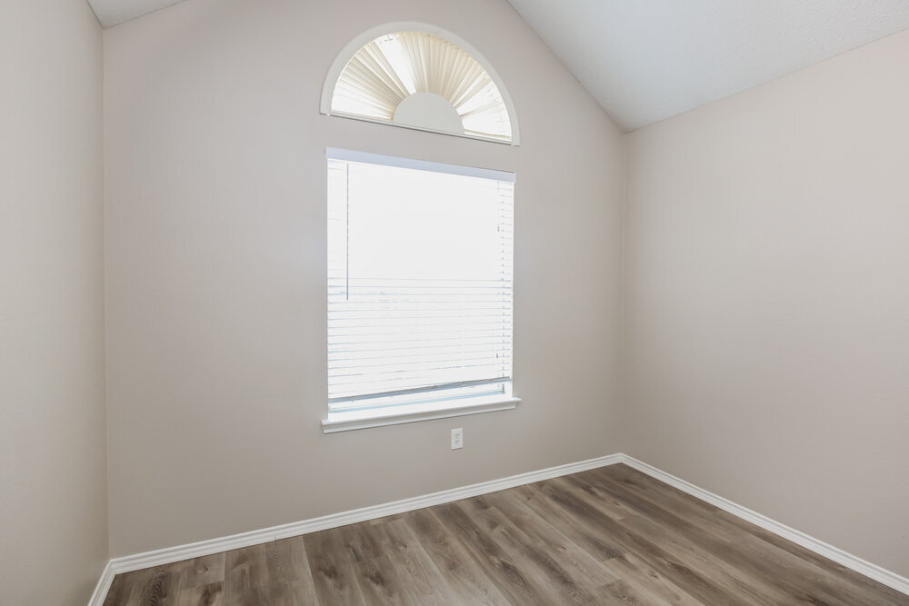 Building Photo - 524 Timber Way Dr