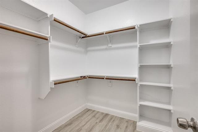 Building Photo - 2751 E 1st St