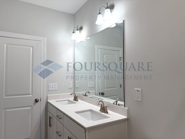 Building Photo - Spacious Corner-Lot Home with Guest Suite, Screened Porch & Detached 2-Car Garage – Resort-Style ...
