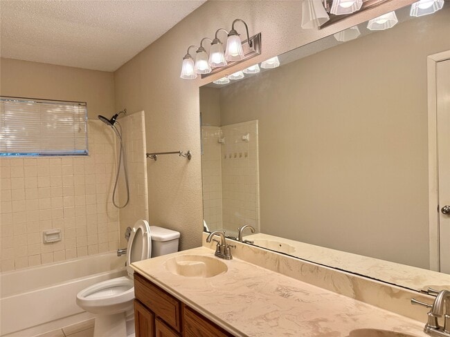 Building Photo - 2923 Cottonfield Way