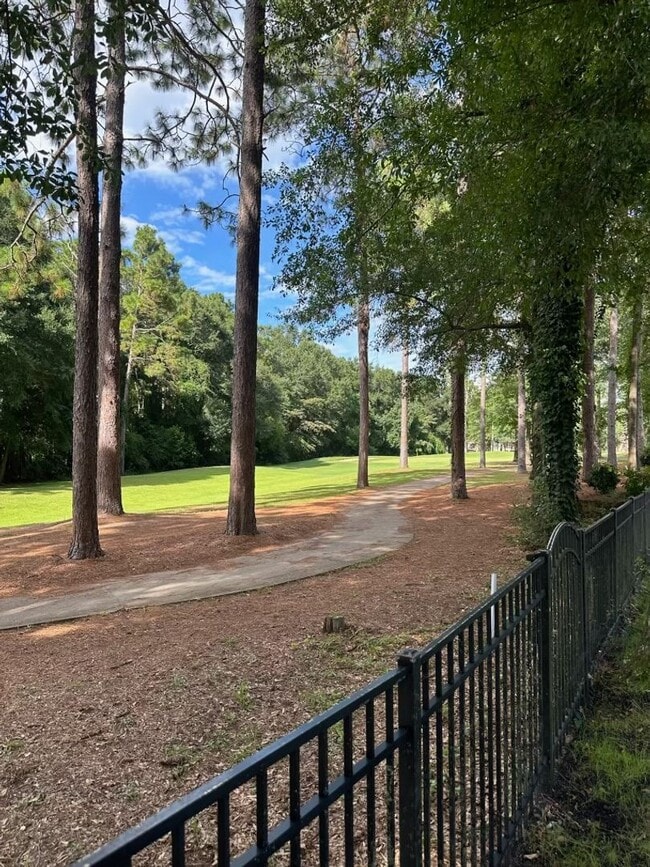 Building Photo - Tartan Pines, Rosemount Court, Enterprise, AL