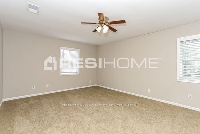 Building Photo - 1585 Plover Road