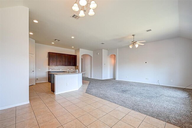Building Photo - 24602 Forest Canopy Dr