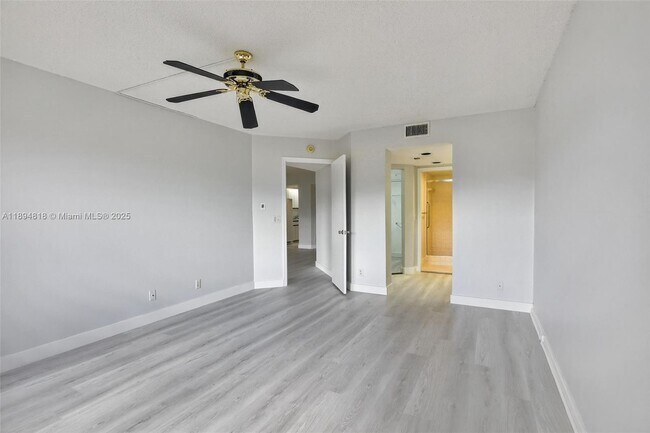 Building Photo - 701 SW 128th Ave