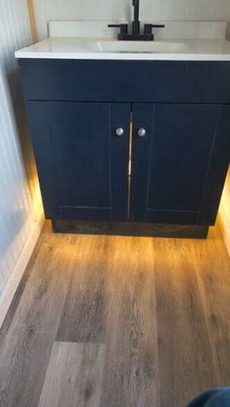 Building Photo - 328 Clay St