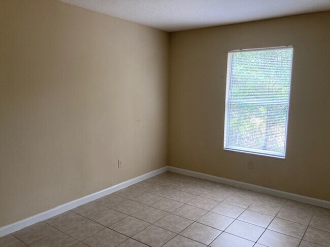 Building Photo - 35 Brunswick Ln