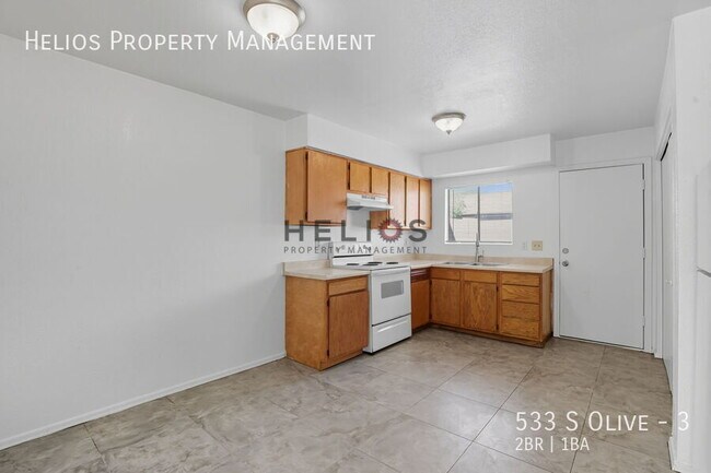 Building Photo - 533 S Olive-3