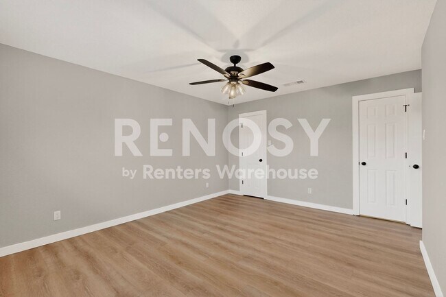 Building Photo - 507 S Spring Creek Dr