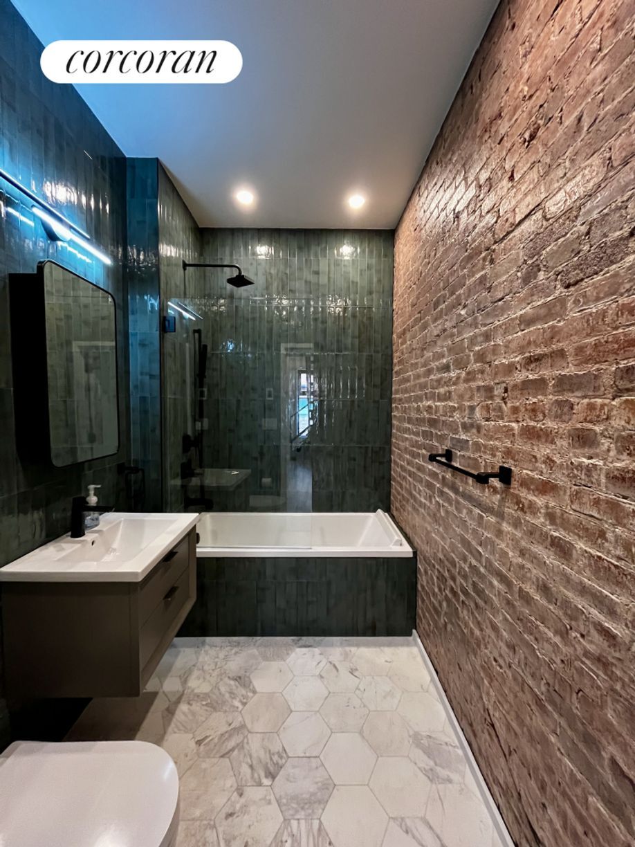 Building Photo - 317 W 51st St
