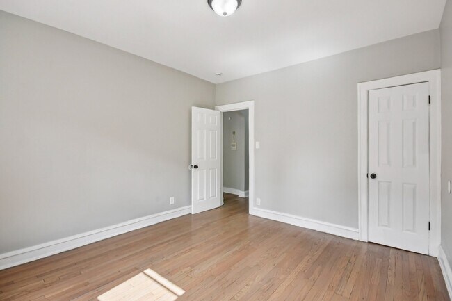 Building Photo - 7757 S Phillips Ave