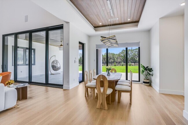 Building Photo - 1806 Lauren Dr