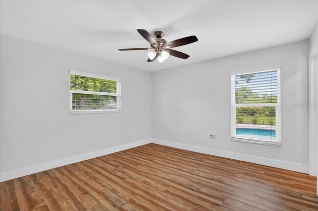 Building Photo - 4230 Shady Oaks Ct