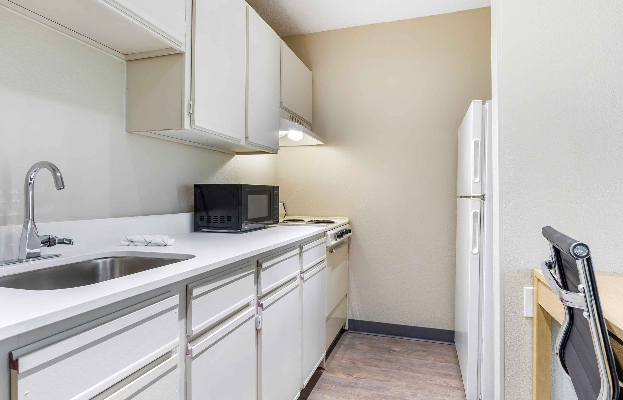 Building Photo - Furnished Studio-Arlington - Six Flags