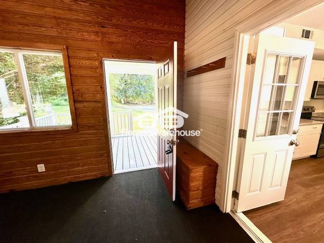 Building Photo - 4214 College Ave