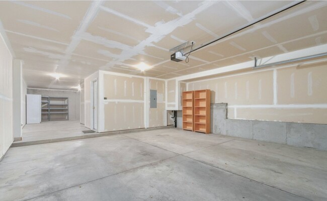 Building Photo - 408 Strasburg Dr