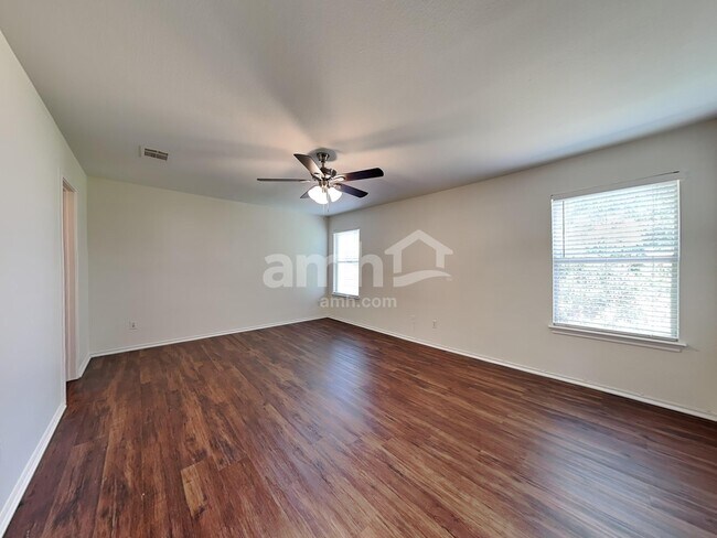 Building Photo - 12748 Saint Marys Dr