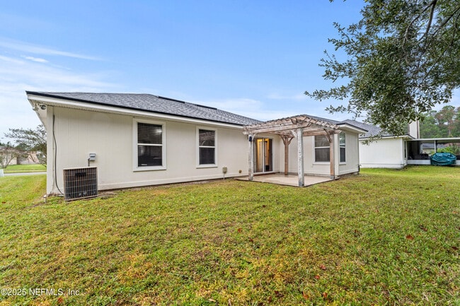 Building Photo - 12239 Plumbridge Ln