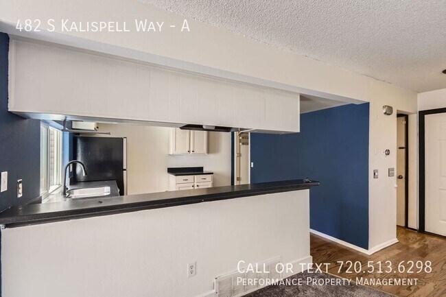 Building Photo - 482 S Kalispell Way