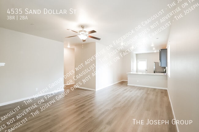 Building Photo - 4535 Sand Dollar Dr