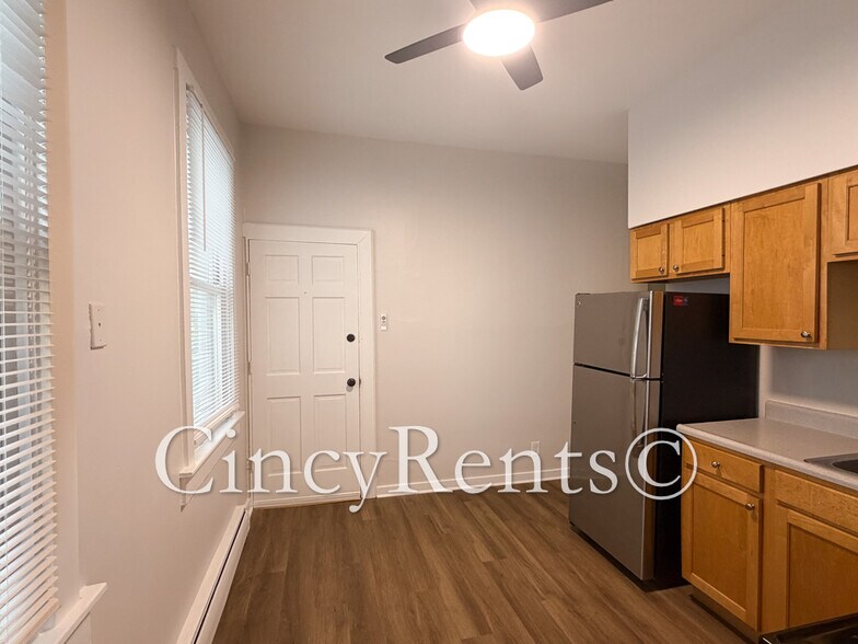 Building Photo - 1132 Fuller St