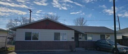 Building Photo - 1025 Prater Way