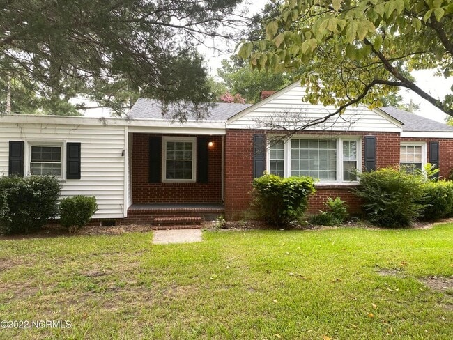 Primary Photo - 2901 Jefferson Dr