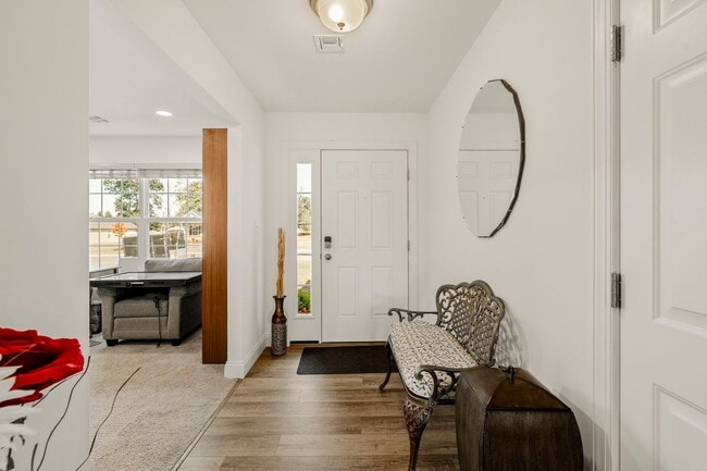 Building Photo - Single Family ranch home