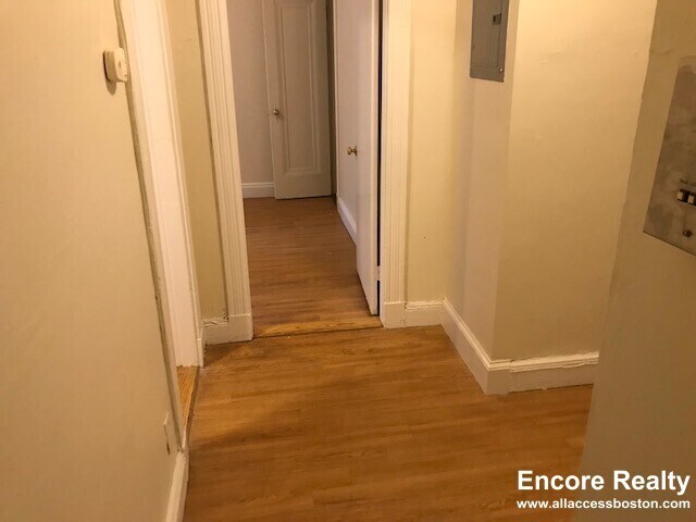 Building Photo - 1810 Commonwealth Ave