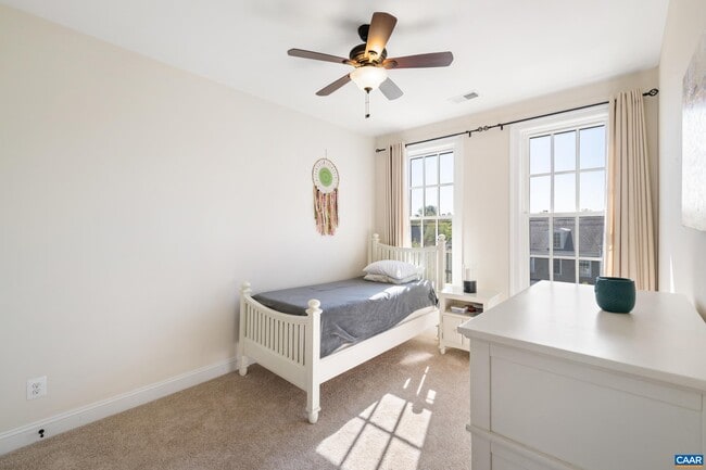 Building Photo - 545 Summerford Ln