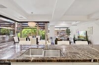 Building Photo - 7151 E Rancho Vista Dr