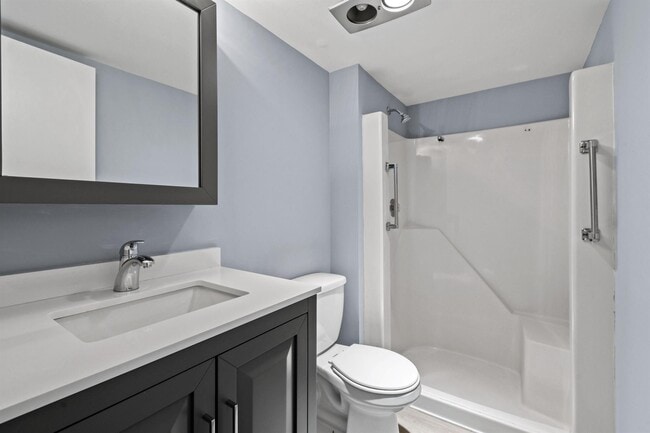 Building Photo - 183 Lake Carol Dr