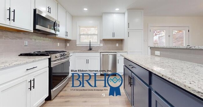 Building Photo - 501 Idlewood Ln