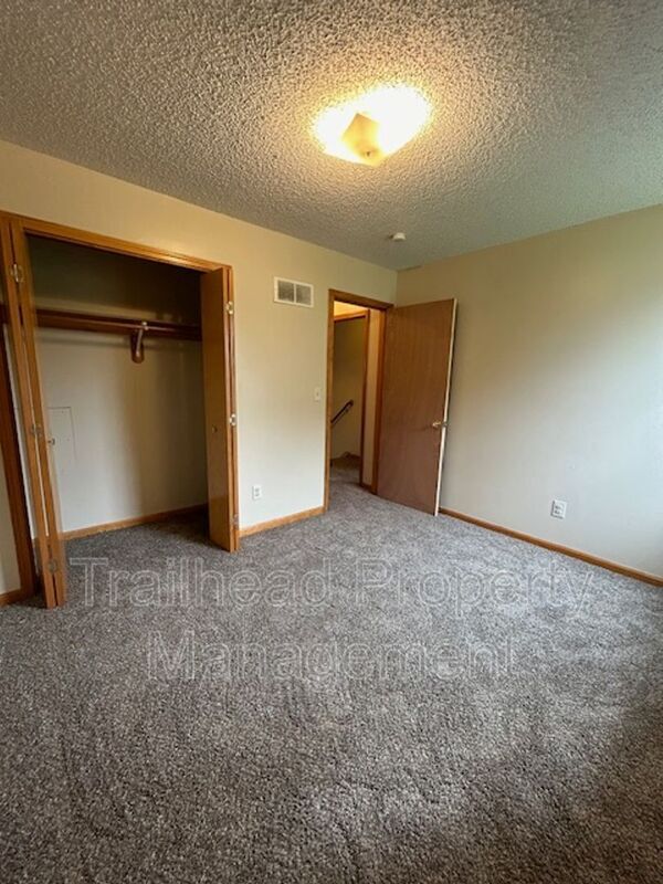 Building Photo - 1113 Dean Dr