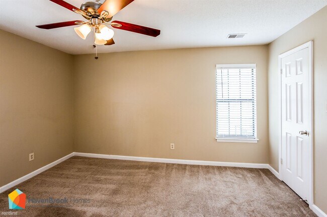 Building Photo - 3 br, 2 bath House - 814 Hackberry Dr