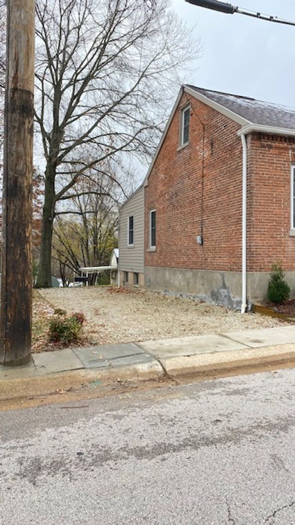Building Photo - 414 Stafford St
