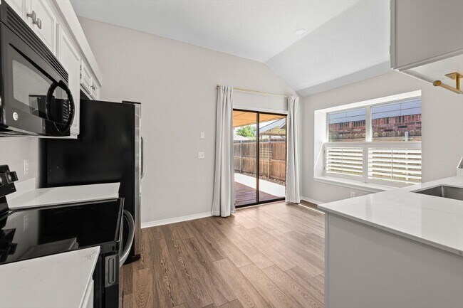 Building Photo - Two reasons to stop scrolling: the schools and the bathrooms. 3/2/2 Home in Putnam City Northaven...