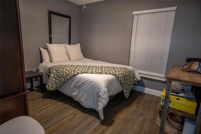 Building Photo - 1038 Singleton Cir