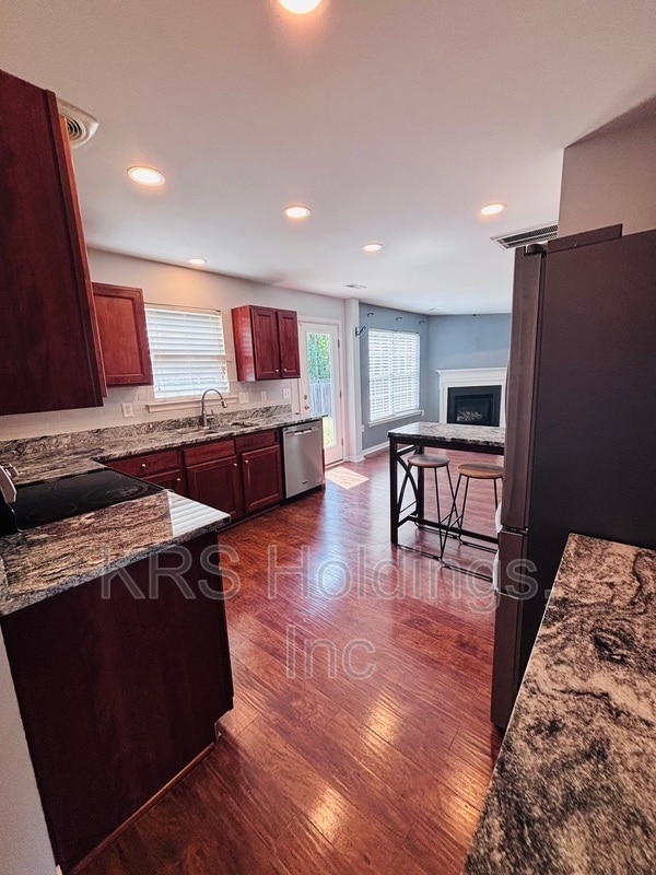 Building Photo - 3407 Thornsett Dr