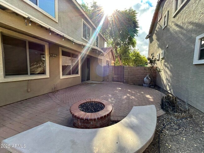 Building Photo - 2794 S Anderson Ln