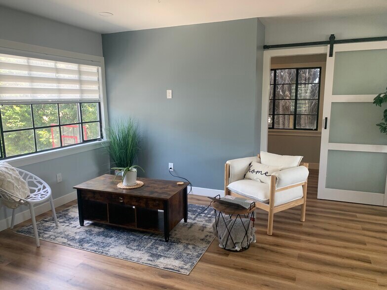 Building Photo - 8415 Quinn St