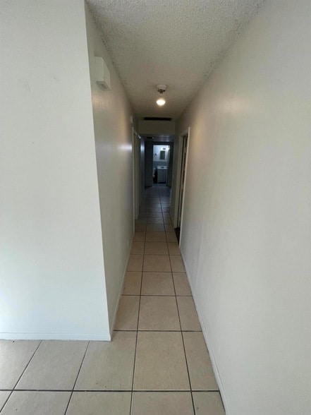 Building Photo - 1174 The 12th Fairway