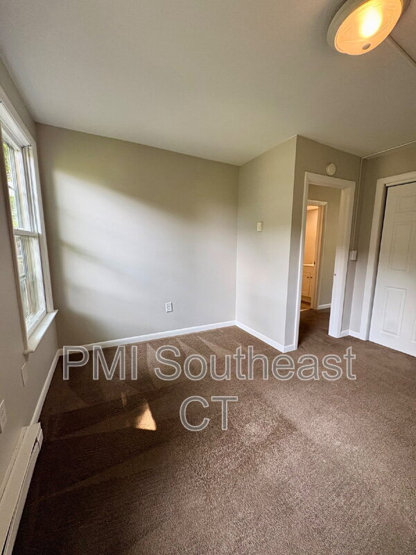 Building Photo - 54 Hempstead St