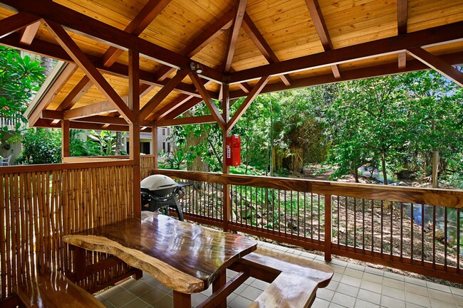 Building Photo - 1 BD 1 BA fully furnished condo in Poipu