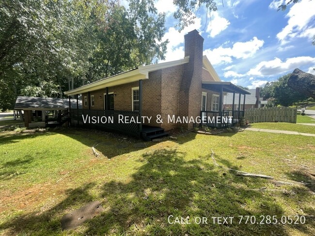 Building Photo - Downtown Carrollton 2 Bed Home