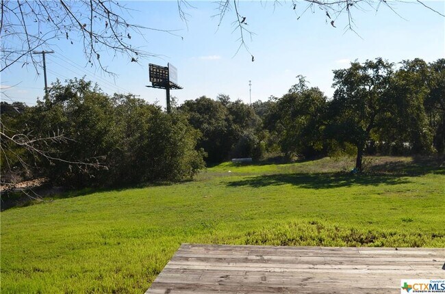 Building Photo - 205 FM 2722