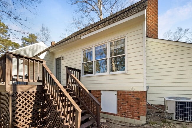 Building Photo - 5614 Chatmoss Rd