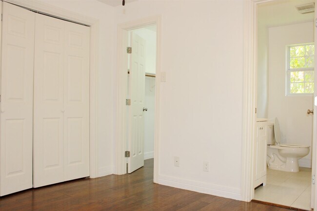Building Photo - 4416 Holt St